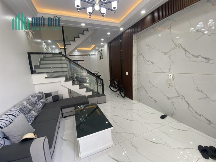 Cần Bán Căn Nhà 4 tầng Phú Xá, Đông Hải 1, Ngõ 4,5m, ô tô đỗ cửa.