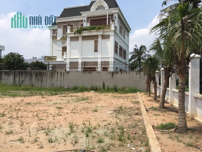 BÁN LÔ ĐẤT CỰC ĐẸP BÌNH CHIỂU - THỦ ĐỨC - DT 740M2(23x34) - GIÁ 28 TỶ. TL