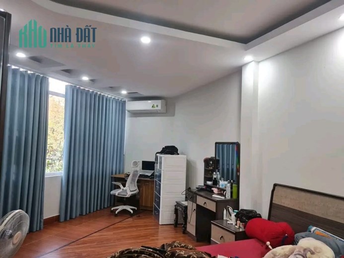 Hoa Hậu Mặt Phố Hai Bà Trưng 34m 5 tầng MT7.1 Nhà quá đẹp Kinh doanh Vô Địch