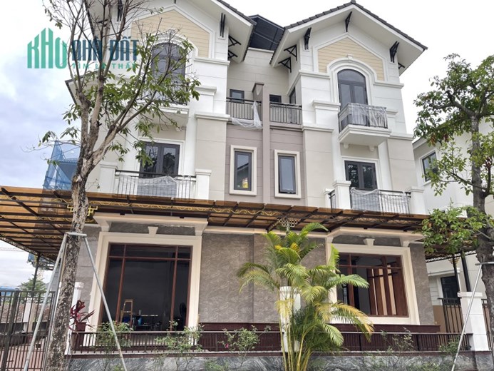Chỉ nhỉnh 6 tỷ có ngay biệt thự vườn Singapore giáp Ninh Hiệp