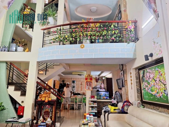 ❤ NHÀ GÒ VẤP - HẺM TO - 4 PN - 49M2 - 3 TẦNG - NHỈNH 5 TỶ TL