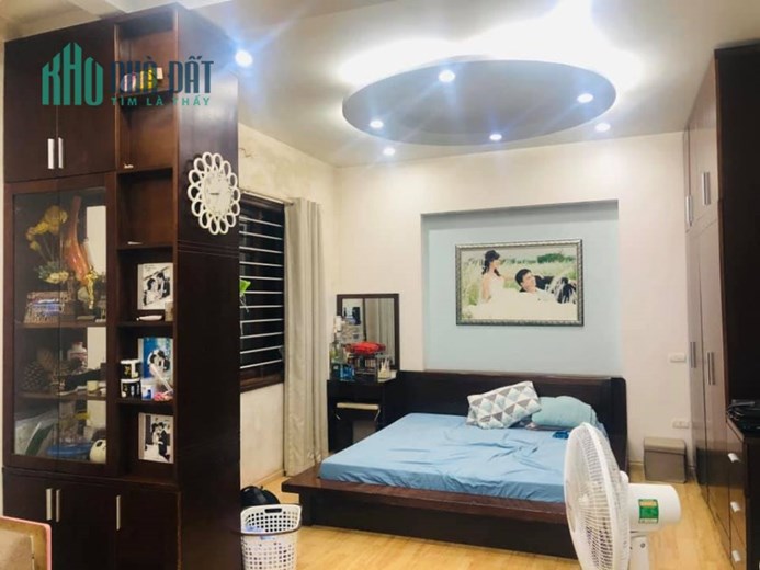 MẶT PHỐ HOÀNG SÂM 40M2 X 5T VỈA HÈ – KINH DOANH - Ở ĐẲNG CẤP 10.8 TỶ