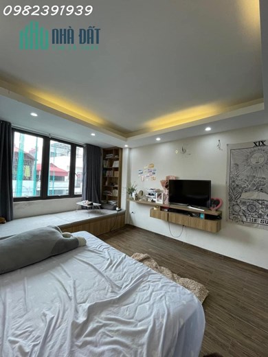 NGÕ THÔNG KINH DOANH - PHỐ HÀO NAM DT 44M - GIÁ 5.6 TỶ