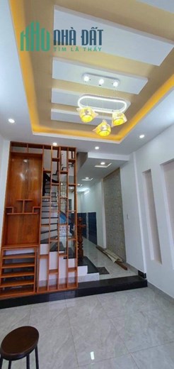 Nhà 1trệt 2lầu ( 15 phòng ) thu nhập 35triệu/tháng, Linh Xuân, dt 180 m² giá 9,8 Tỷ