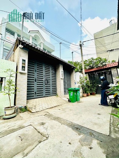 Nhà 1trệt 2lầu ( 15 phòng ) thu nhập 35triệu/tháng, Linh Xuân, dt 180 m² giá 9,8 Tỷ