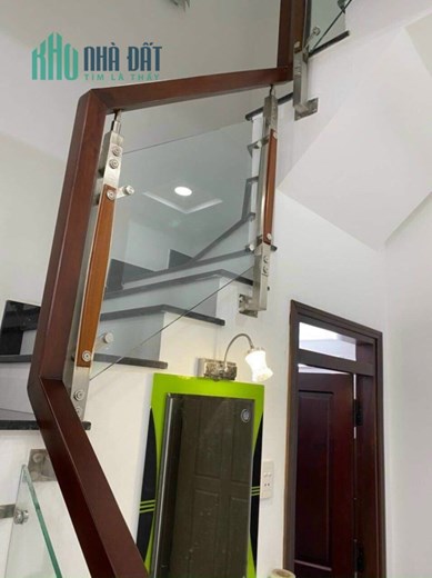 Nhà 1trệt 2lầu ( 15 phòng ) thu nhập 35triệu/tháng, Linh Xuân, dt 180 m² giá 9,8 Tỷ