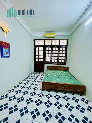 BÁN NHÀ PHỐ LÊ DUẨN, 48M2 - 4 TẦNG - 4 NGỦ, PHÂN LÔ, Ô TÔ ĐỖ CỬA, NHỈNH 6 TỶ