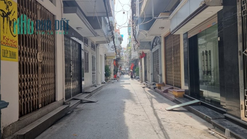 Bán đất 47m2 tặng nhà 2 tầng Thượng Lý, Hồng Bàng - Giá chỉ: 2,x tỷ