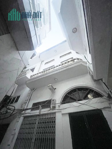 3 Bước Chân là ra Mặt Phố - Bán nhà 2 Mặt Thoáng Mặt ngõ Lò Đúc giá 4.5 tỷ, 35mx3T, Cách Mp 15m
