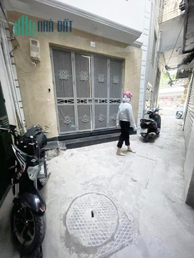 3 Bước Chân là ra Mặt Phố - Bán nhà 2 Mặt Thoáng Mặt ngõ Lò Đúc giá 4.5 tỷ, 35mx3T, Cách Mp 15m