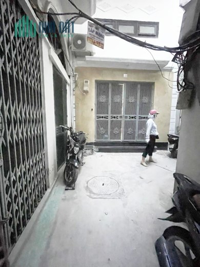 3 Bước Chân là ra Mặt Phố - Bán nhà 2 Mặt Thoáng Mặt ngõ Lò Đúc giá 4.5 tỷ, 35mx3T, Cách Mp 15m
