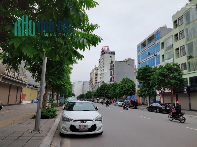 cần bán gấp nhà mặt đường Hoàng Quốc Việt Nguyễn Văn Huyên Nghĩa Tân Cầu Giấy dt 160 m2 giá 129 tỷ