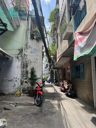 CẦN BÁN GẤP NHÀ TRUNG TÂM QUẬN 3 - CƯ XÁ ĐÔ THÀNH.