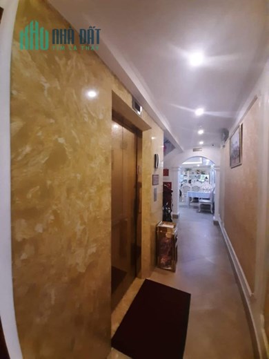 Bán Khách sạn Phố cổ quận Hoàn Kiếm cho thuê 1.8 tỷ/năm 7 Tầng Thang Máy, 80m2, 37.5 tỷ