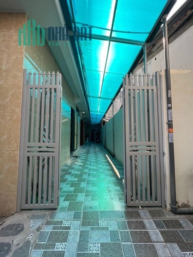 BÁN NHÀ  TRẦN CUNG, NHÀ MỚI VẪN CÒN MÙI SƠN, SÁT PHỐ, 38m2, chỉ 4 tỷ