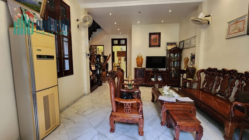 Bán Nhà quận Tây Hồ 130m2, Ô Tô, giá 24 tỷ