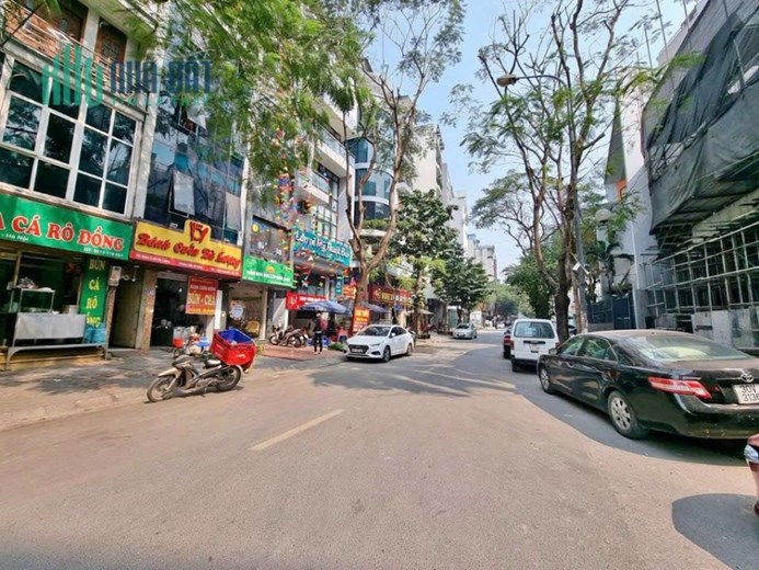 TUYỆT PHẨM KINH DOANH PHỐ DỊCH VỌNG HẬU 220M2, 4T, MẶT TIỀN 13M, HÈ RỘNG, 67,8 TỶ.