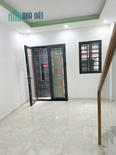 Căn góc mới 2 tầng hẻm Dương Bá Trạc P1Q8 - Giá : 2.1 Tỷ