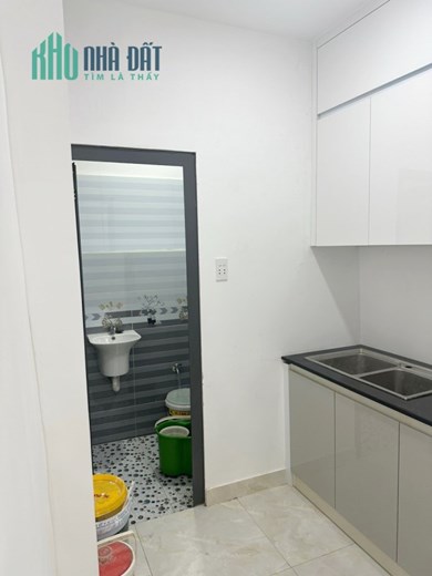Căn góc mới 2 tầng hẻm Dương Bá Trạc P1Q8 - Giá : 2.1 Tỷ