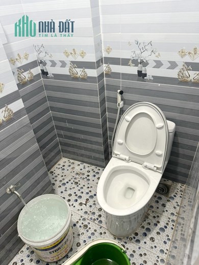 Căn góc mới 2 tầng hẻm Dương Bá Trạc P1Q8 - Giá : 2.1 Tỷ