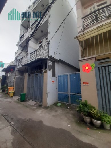 Nhà 4 tầng 3PN hẻm xe hơi đường Hương lộ 2 Bình Tân giá 1.6 tỷ