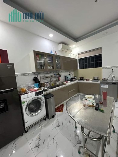 Nhà 86m 3 tầng 4PN hẻm xe hơi đường Hương lộ 2 chỉ 5.8 tỷ