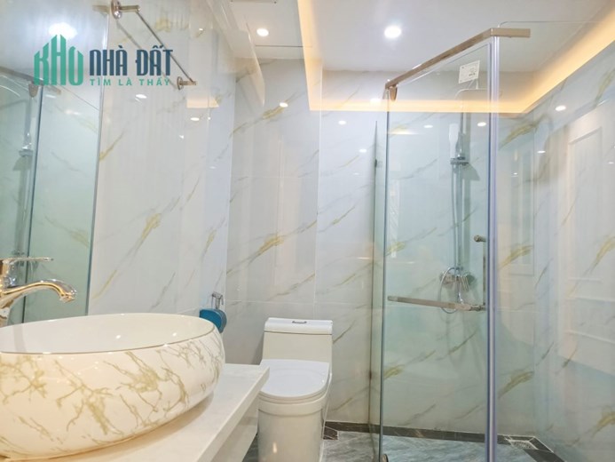 BÁN ĐẤT MẶT PHỐ ĐẶNG TIẾN ĐÔNG QUẬN ĐỐNG ĐA VIU HỒ CỰC HOT. DT 200M x MT 10M GIÁ 49,9TỶ