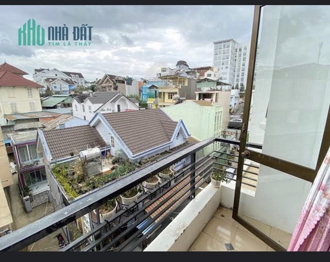 CẦN BÁN KHÁCH SẠN 2 MẶT TIỀN KQH BÀ TRIỆU- P4 - ĐÀ LẠT GIÁ CHỈ 15 TỶ