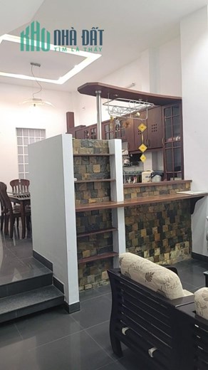 Bán Nhà HXH - Phạm Văn Hai - Tân Bình -60m2 - 4Tầng - Chỉ nhỉnh 8Tỷ.