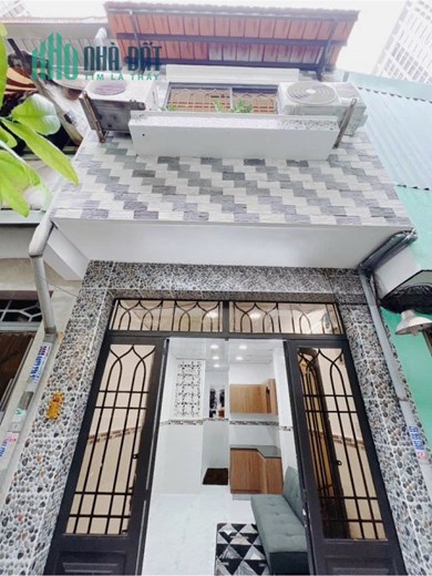 Nhà mới 2 tầng hẻm thông Bến Vân Đồn P6Q4 - Giá : 2.45 Tỷ
