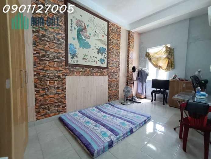 Nhà 3 tầng mới đẹp mặt tiền đường 7.5m cách Công viên Cá Voi Sơn Trà Đà Nẵng 700m-80m2-Chỉ 6 tỷ