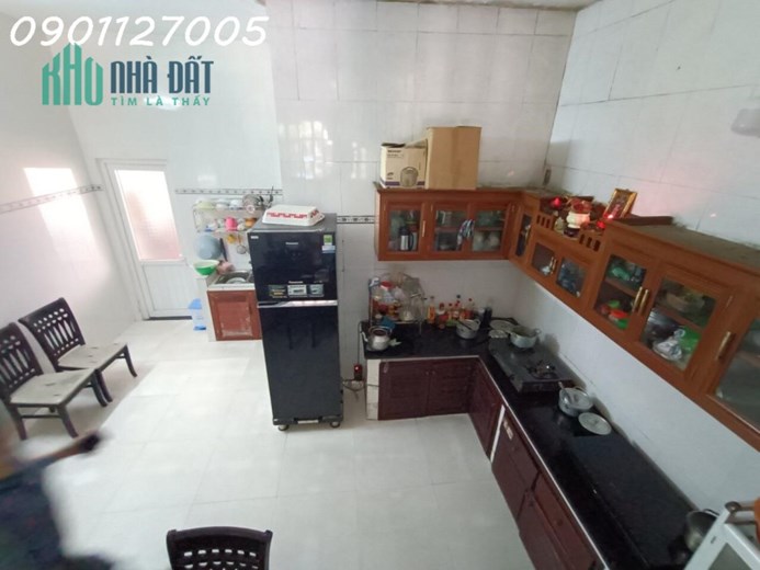 Nhà 3 tầng mới đẹp mặt tiền đường 7.5m cách Công viên Cá Voi Sơn Trà Đà Nẵng 700m-80m2-Chỉ 6 tỷ