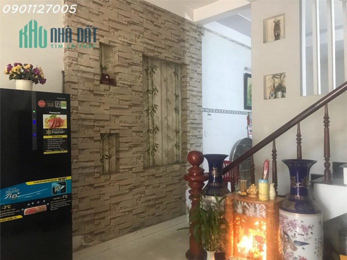 Nhà 3 tầng mới đẹp mặt tiền đường 7.5m cách Công viên Cá Voi Sơn Trà Đà Nẵng 700m-80m2-Chỉ 6 tỷ