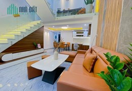 Cần Bán Gấp Nhà Mới 5T x 42m2_Giá 6 tỷ giảm 1,2 tỷ gần Phan Xích Long