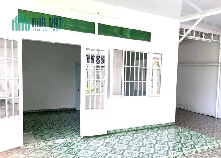 ☘☘☘☘☘CHỦ GẤP BÁN ☘☘☘☘☘☘☘Cần bán gấp căn nhà 104m2 Ngang (7.5 x 12) giá chỉ 3.690 tỷ , phường Bình
