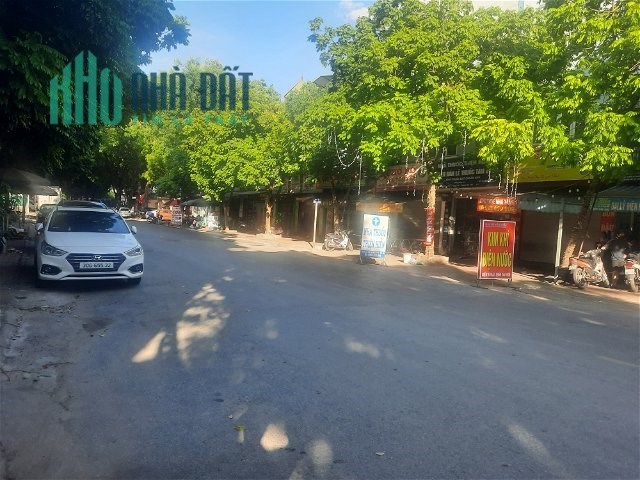 BÁN NHÀ MẶT PHỐ NGỌC HỒI 3 TẦNG, 105M2, MT 8.5M, GIÁ 19.5 TỶ, KINH DOANH, VỈA HÈ RỘNG.