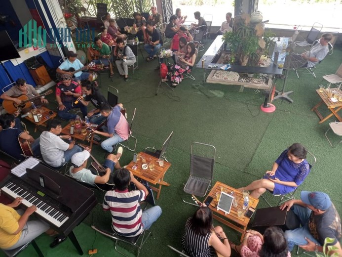 SANG QUÁN CAFE NHẠC QUẬN BÌNH THẠNH gần cầu bình lợi khu Đại học Văn Lang