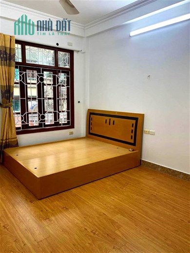 Phố XỊN Giảng Võ, 30m, 5 tầng, 4.95 tỷ. Trung Tâm Đống Đa