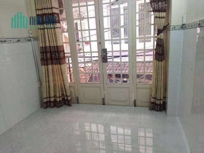 CHỈ 3 TỶ - XE HƠI ĐẬU CỬA - CÔNG NĂNG ĐẦY ĐỦ - THÍCH HỢP CHO GIA ĐÌNH TRẺ !!!