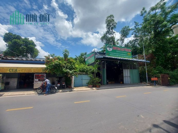 Bán đất mặt tiền đường lớn  thích hợp làm karaoke, nhà hàng, khách sạn
