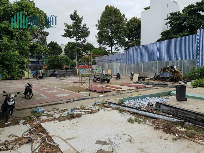 Bán đất góc 2 mặt tiền, đã lên hết thổ cư, không có lộ giới đường