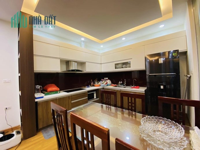 BÁN NHÀ VÕNG THỊ  ,LÔ GÓC otô , THANG MÁY, view HỒ TÂY 82 M 6 TẦNG 12.0TỶ