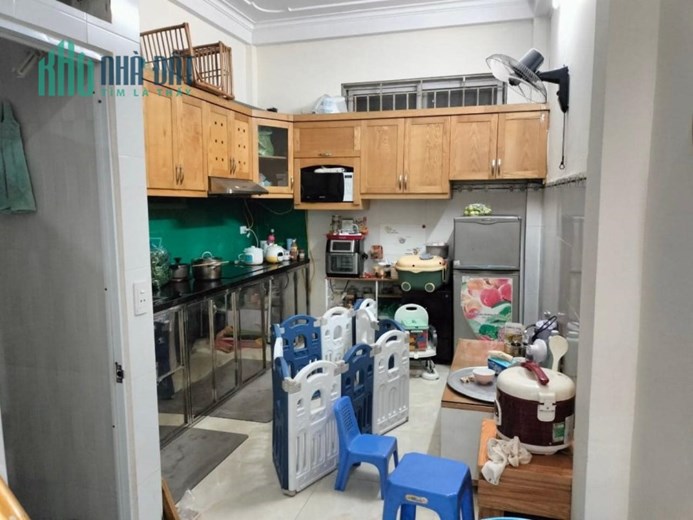 bán nhà đẹp đại từ - cách ô tô tránh 15m -ngõ thông - gần chợ - diện tích 36m2