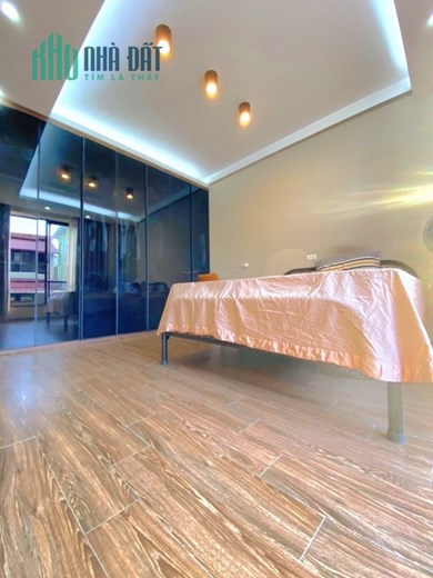 Bán nhà Ngọc Thuỵ, Dt 31m, nhà 6 tầng, Mt 6.5m, giá nhỉnh 4 tỷ.