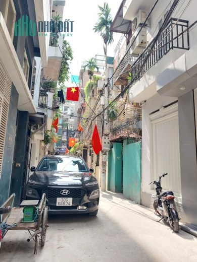 BÁN NHÀ NGÕ 120 TÂN MAI 35m × 5T. Ô TÔ TRÁNH. Chỉ hơn 3 Tỷ