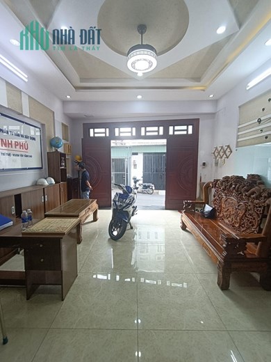 Bán Nhà Riêng Cách Chợ Thủ Đức 100M, Đường Hồ Văn Tư, Ngang 8M, Chỉ Nhỉnh 4 Tỷ, Xách Vali Ở Ngay