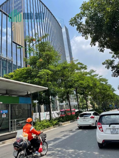 Bán nhà phố Láng Hạ-Đống Đa view hồ, DTXD68m2, 5 tầng, 20 tỷ