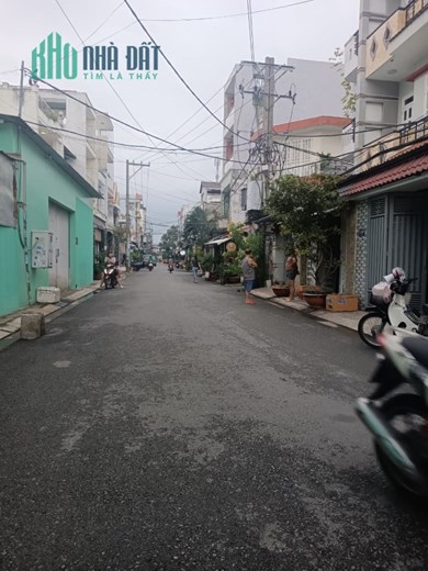 Bán gấp nhà Mặt tiền KD đường P. Phú Trung TP 4x20, 3 tầng chỉ 7,1 tỷ TL.