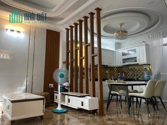 Nhà đẹp 5 tầng - khu dân cư hiện hữu - an ninh, yên tĩnh, tiện ích không thiếu 1 thứ gì