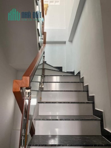 Nhà đẹp 5 tầng - khu dân cư hiện hữu - an ninh, yên tĩnh, tiện ích không thiếu 1 thứ gì